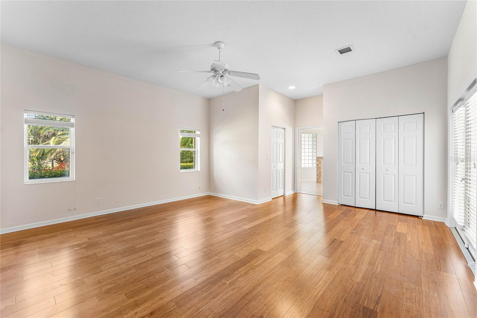 Image 22 of 47 For 13200 Bridgewood Drive