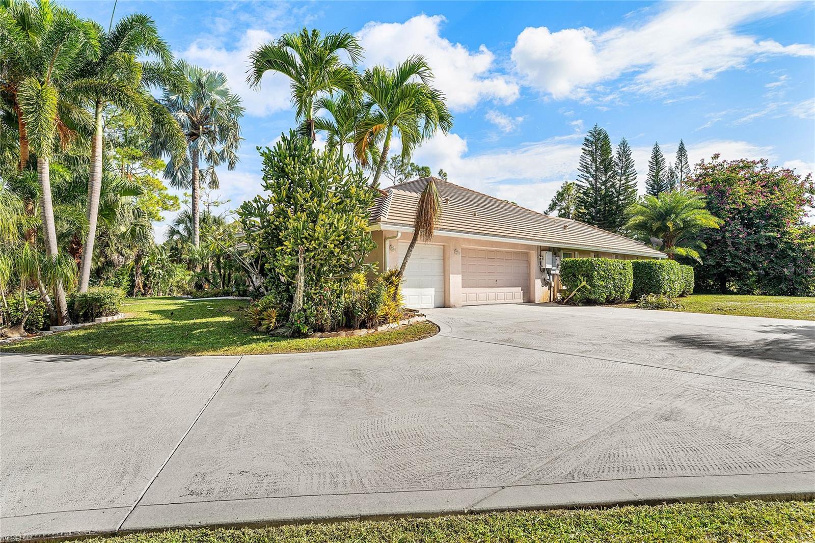 Image 5 of 47 For 13200 Bridgewood Drive