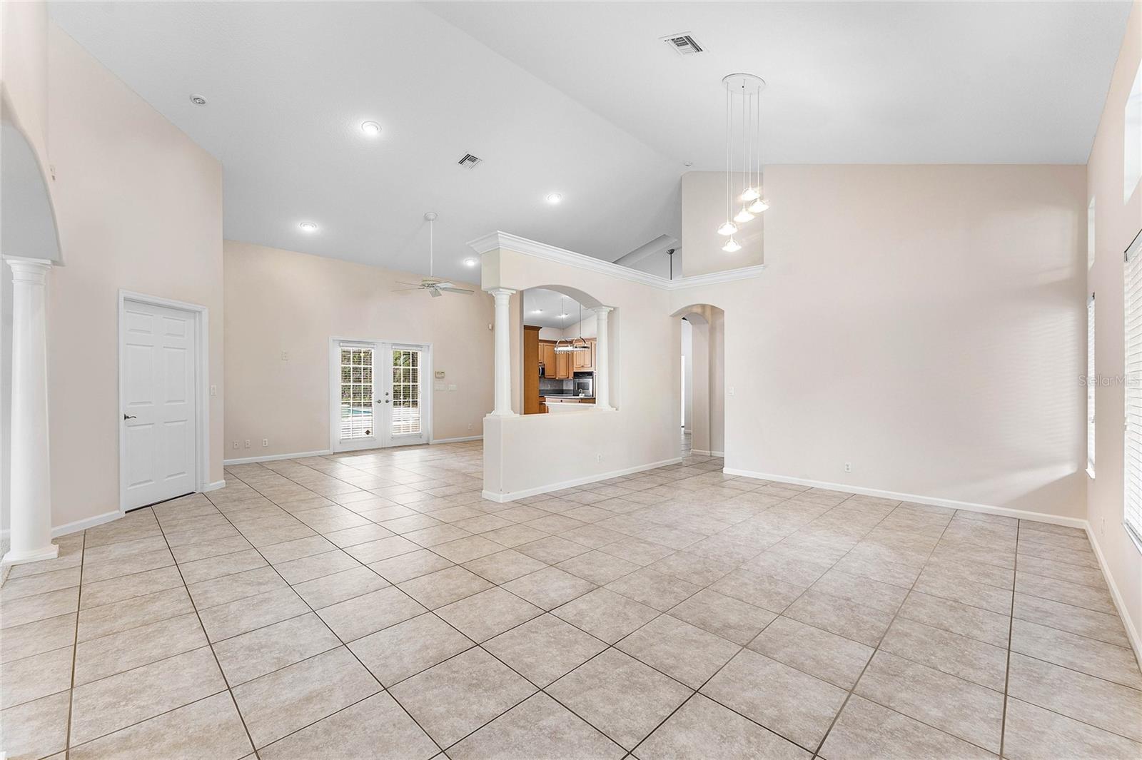 Image 6 of 47 For 13200 Bridgewood Drive