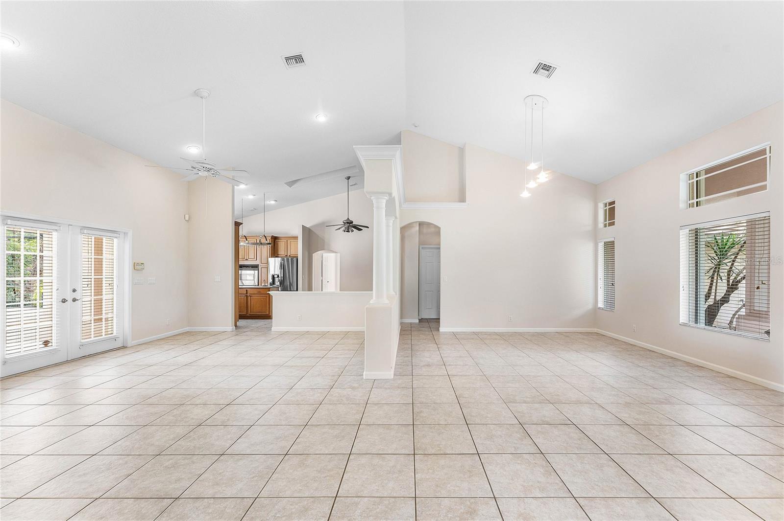 Image 9 of 47 For 13200 Bridgewood Drive