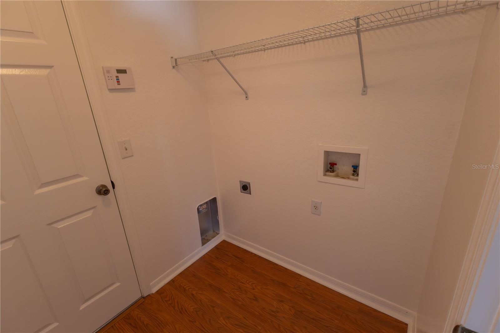 Image 10 of 18 For 6623 Madeira Avenue