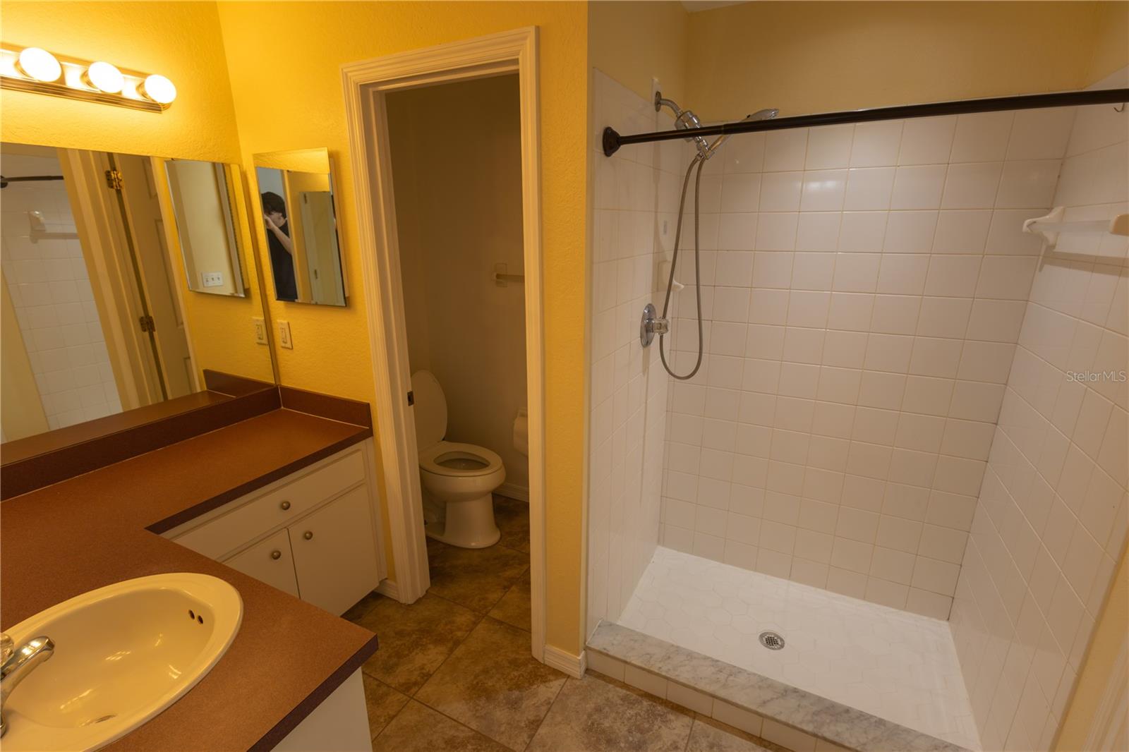 Image 12 of 18 For 6623 Madeira Avenue