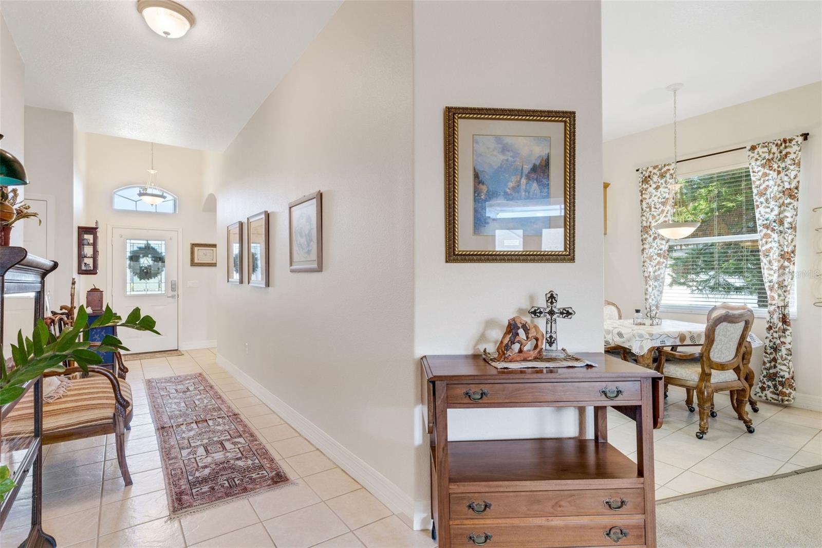 Image 3 of 39 For 2617 Hickory View Loop