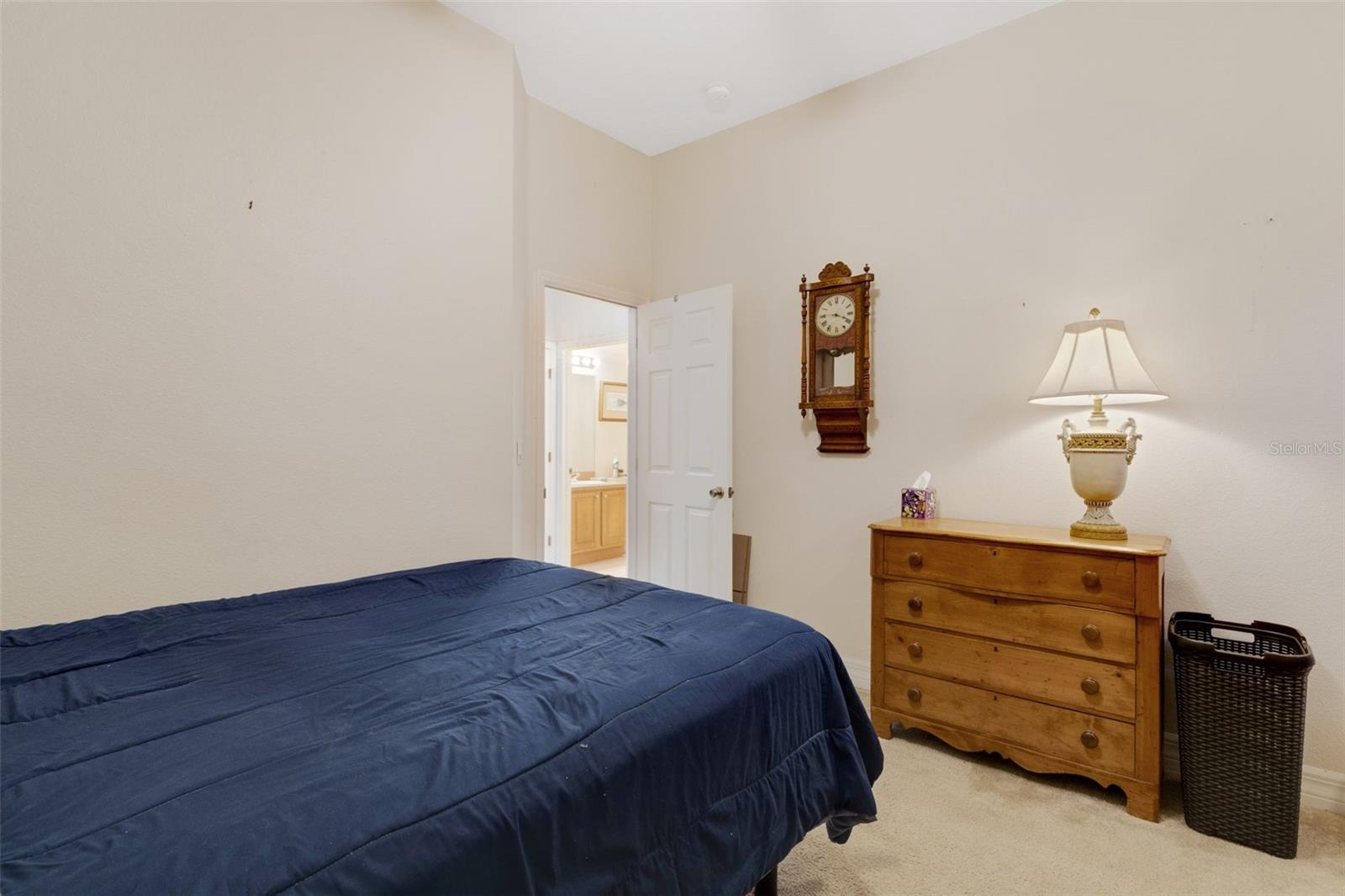 Image 32 of 39 For 2617 Hickory View Loop