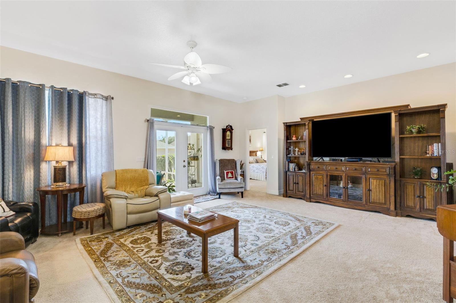 Image 7 of 39 For 2617 Hickory View Loop