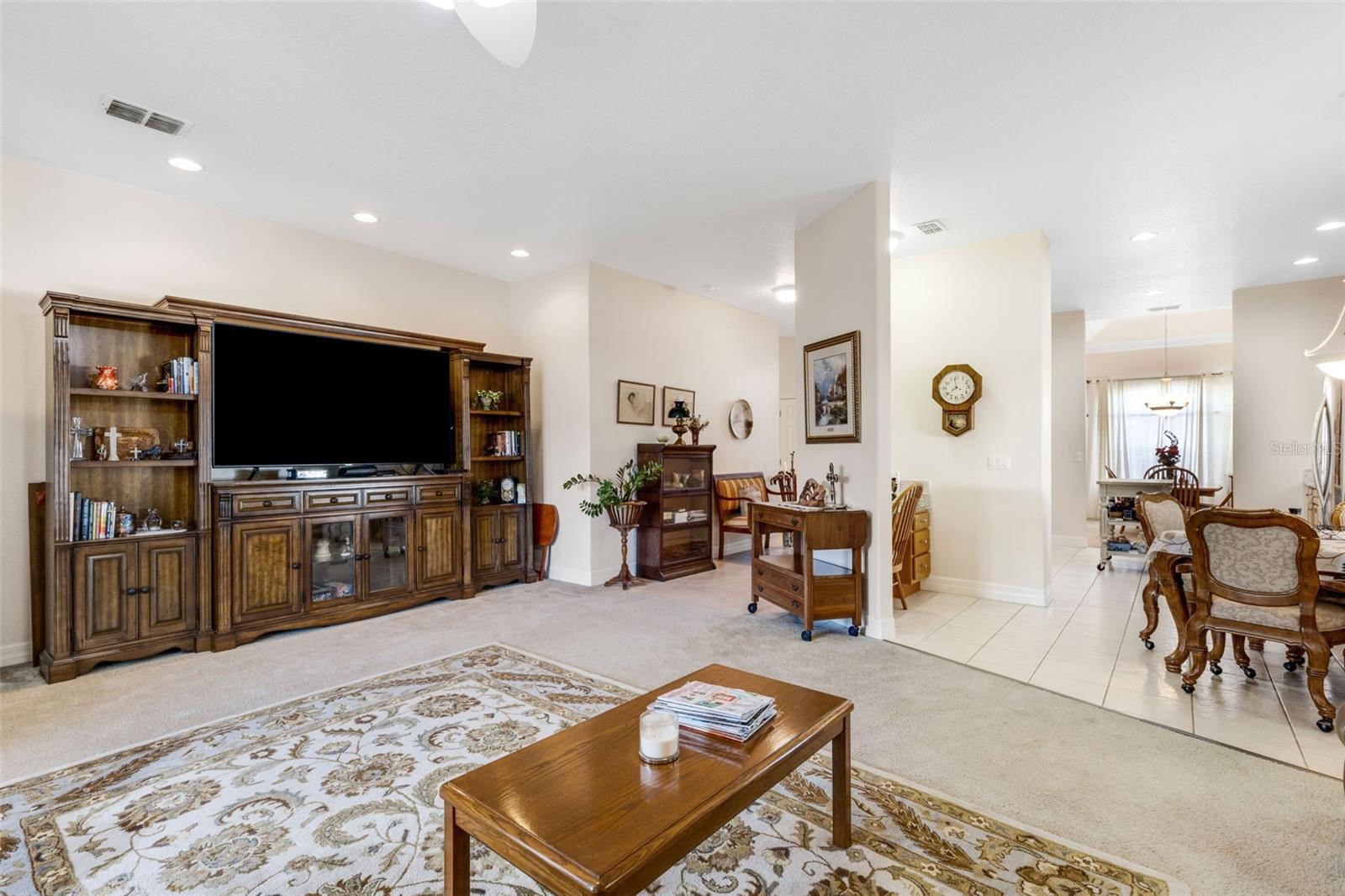 Image 8 of 39 For 2617 Hickory View Loop