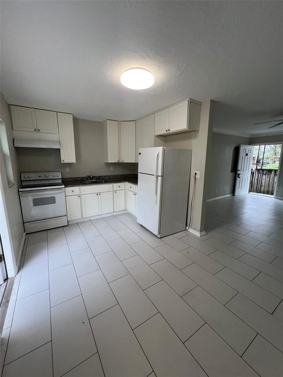 Image 19 of 26 For 832 20th Avenue S 830-832