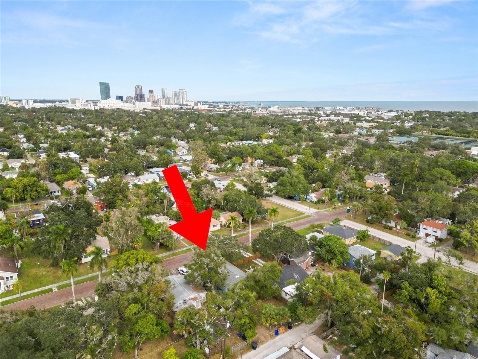 Image 5 of 26 For 832 20th Avenue S 830-832