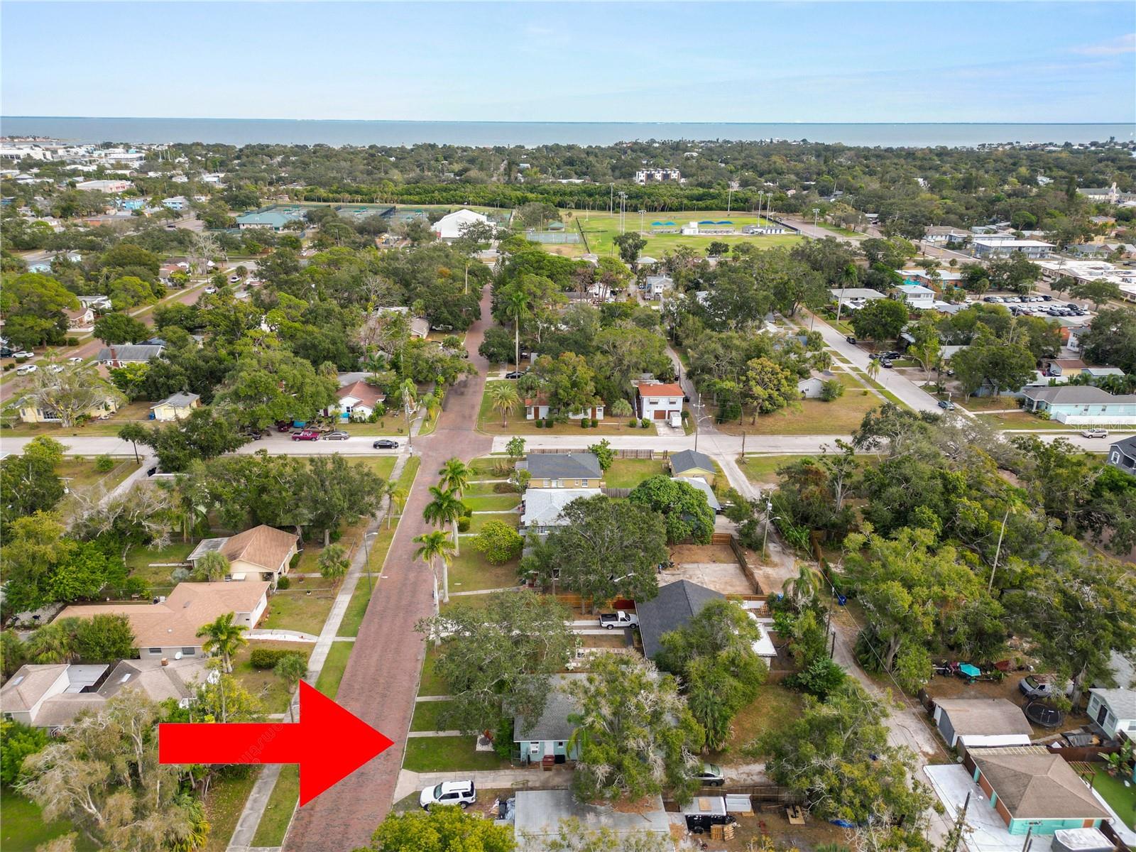 Image 7 of 26 For 832 20th Avenue S 830-832