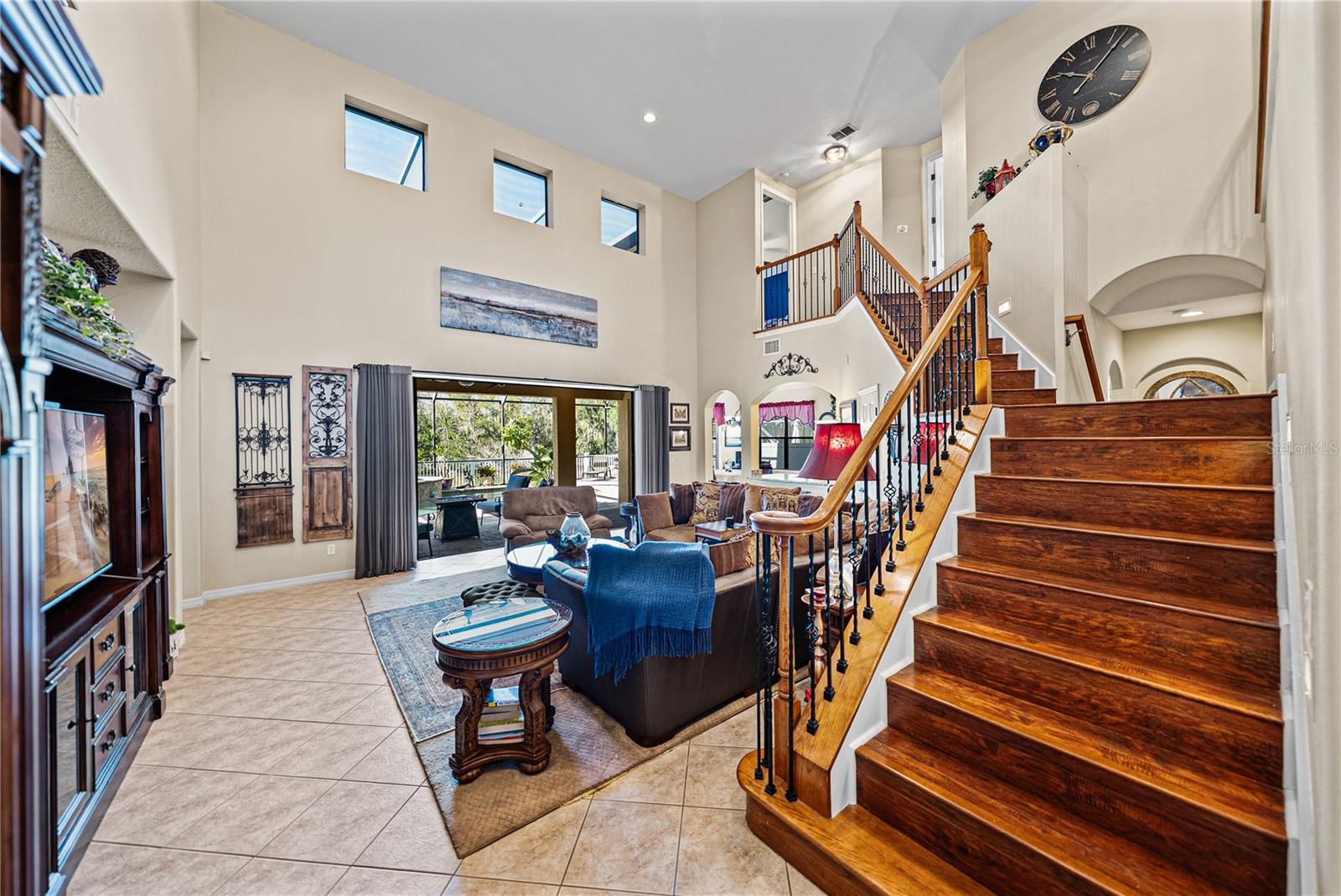 Image 10 of 100 For 360 Oak Landing Drive