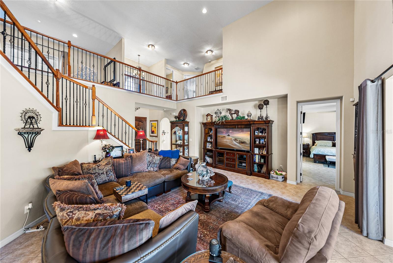 Image 11 of 100 For 360 Oak Landing Drive