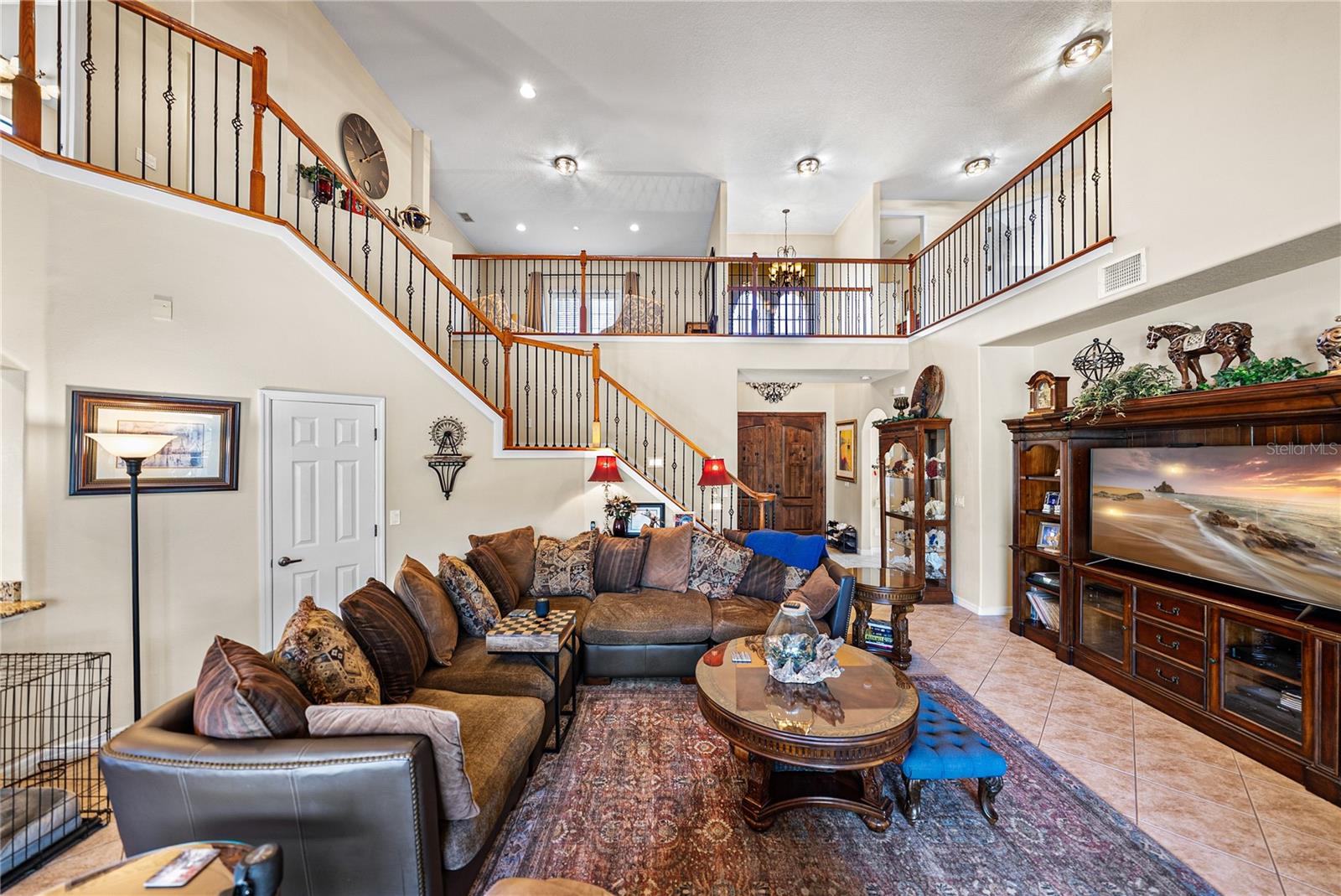 Image 12 of 100 For 360 Oak Landing Drive