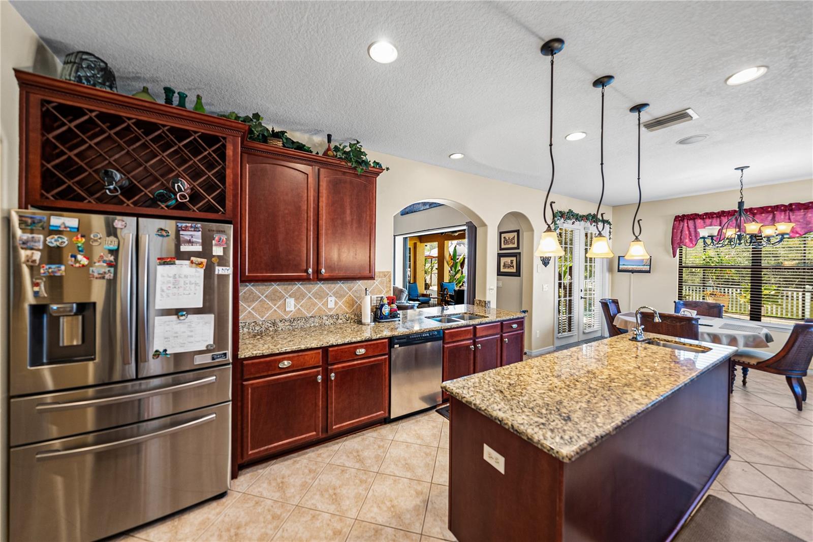 Image 18 of 100 For 360 Oak Landing Drive