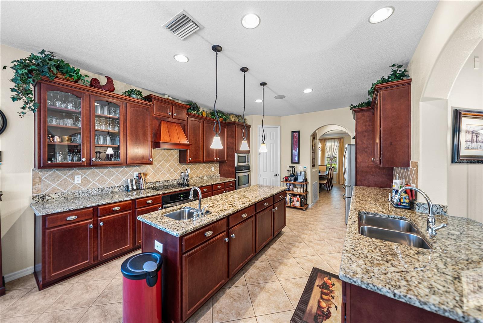 Image 19 of 100 For 360 Oak Landing Drive