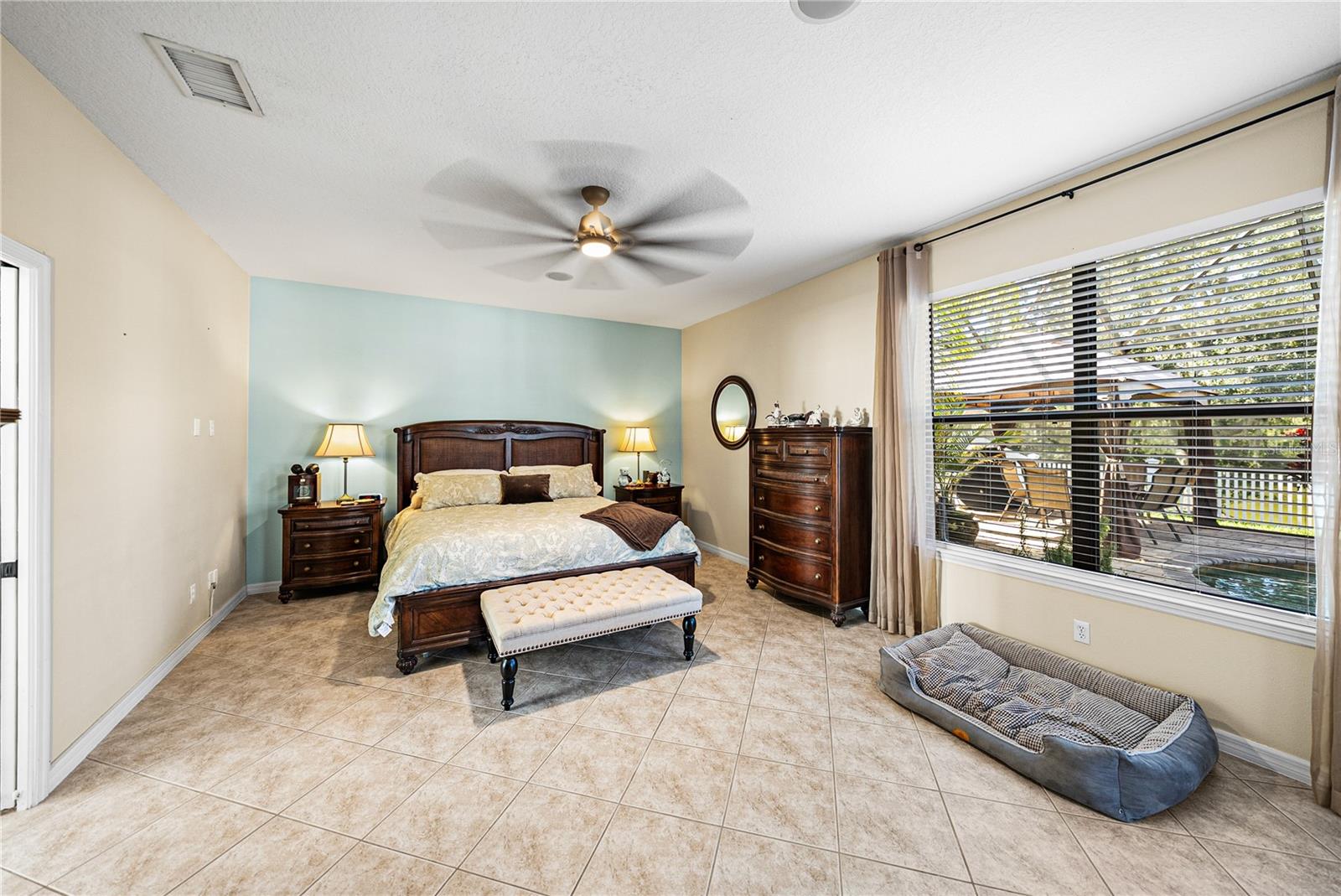 Image 30 of 100 For 360 Oak Landing Drive