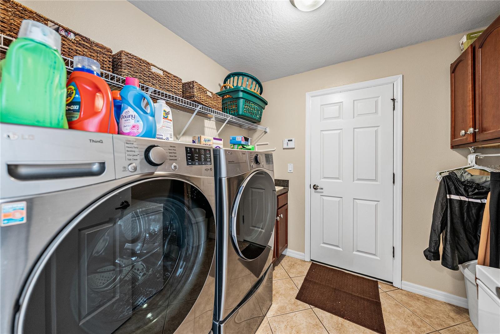 Image 42 of 100 For 360 Oak Landing Drive