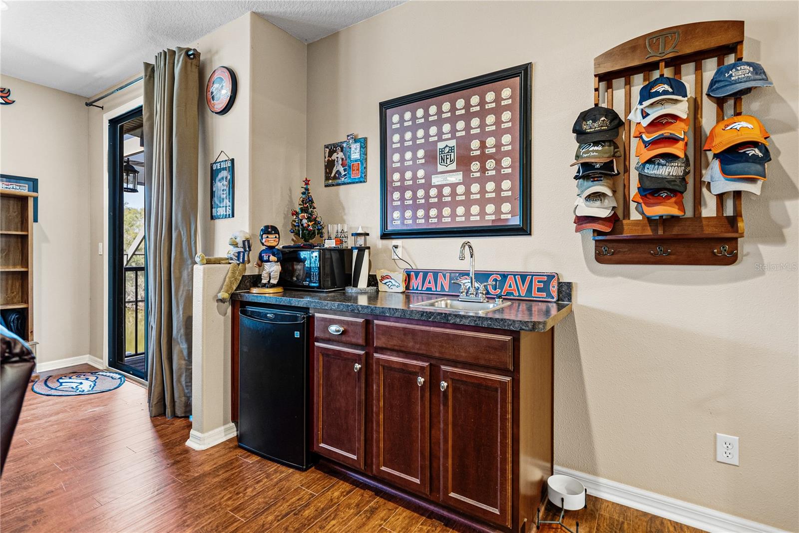 Image 57 of 100 For 360 Oak Landing Drive