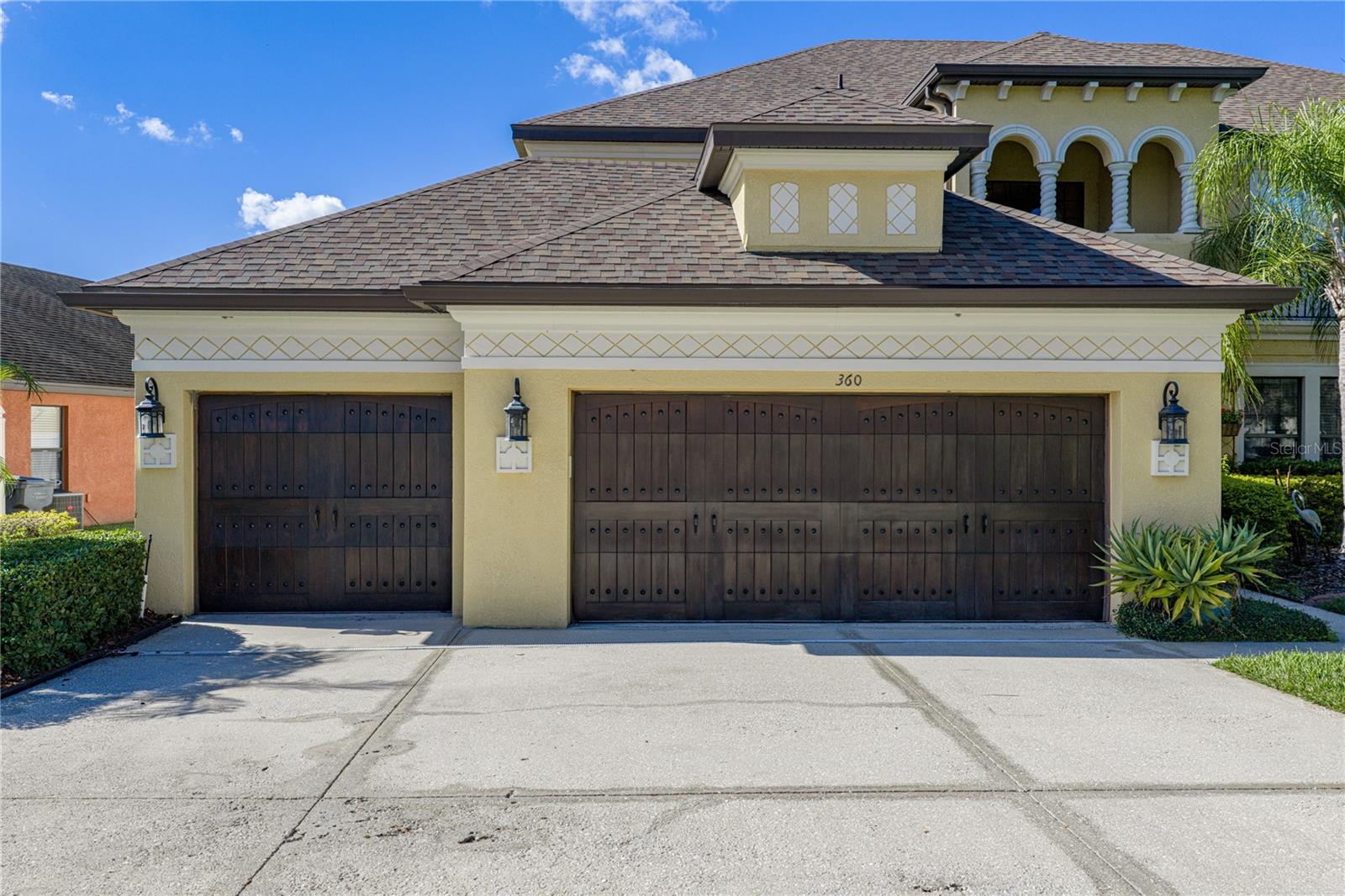 Image 6 of 100 For 360 Oak Landing Drive