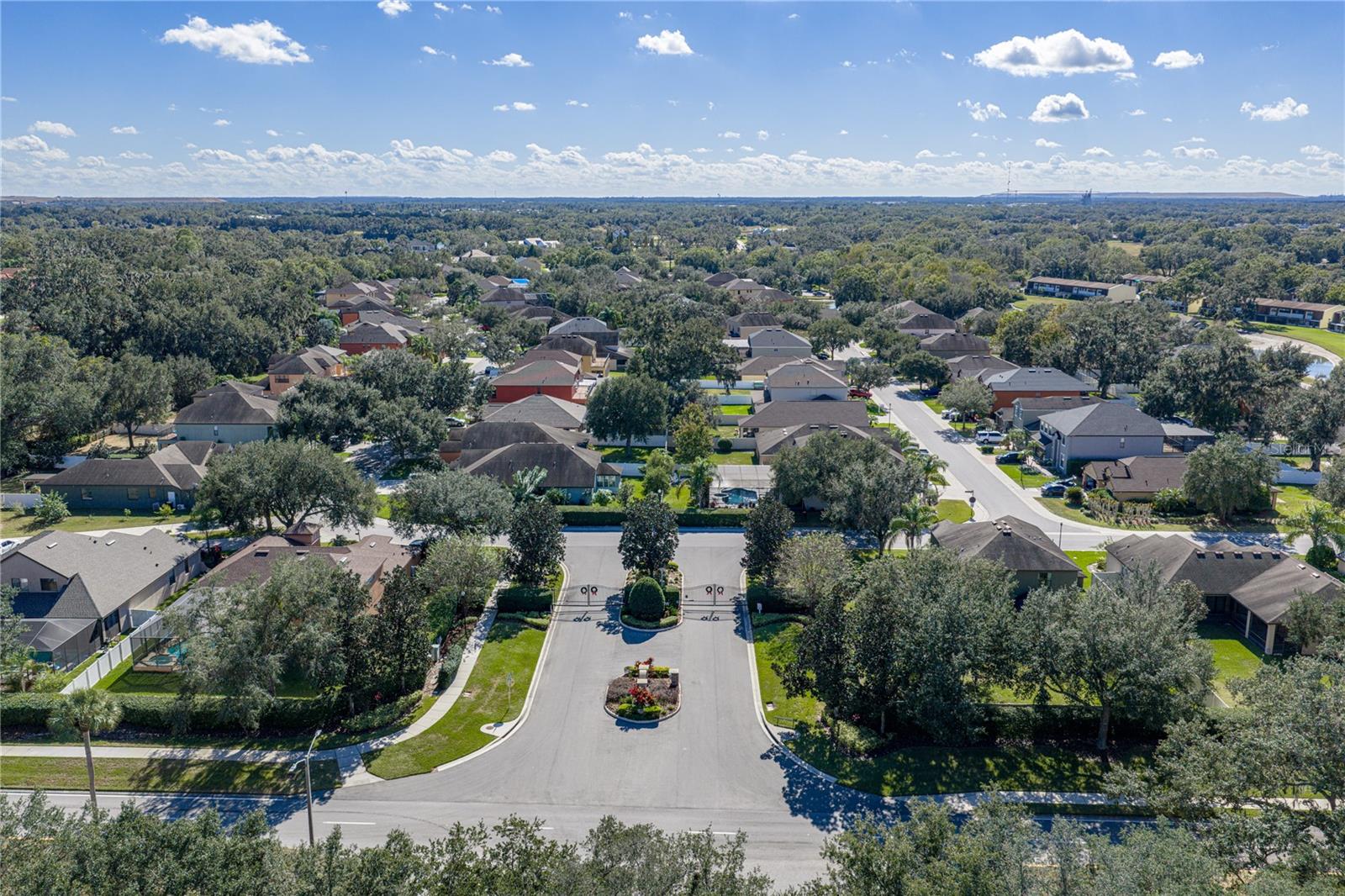 Image 96 of 100 For 360 Oak Landing Drive