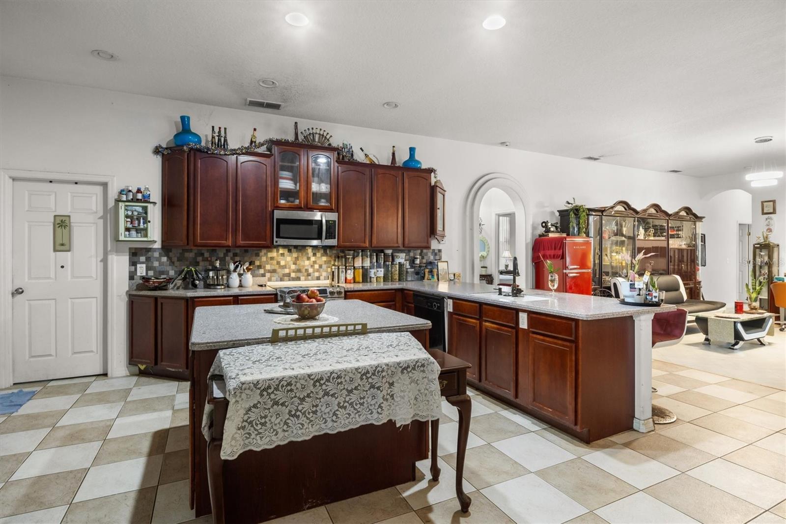 Image 11 of 28 For 428 Coventry Road