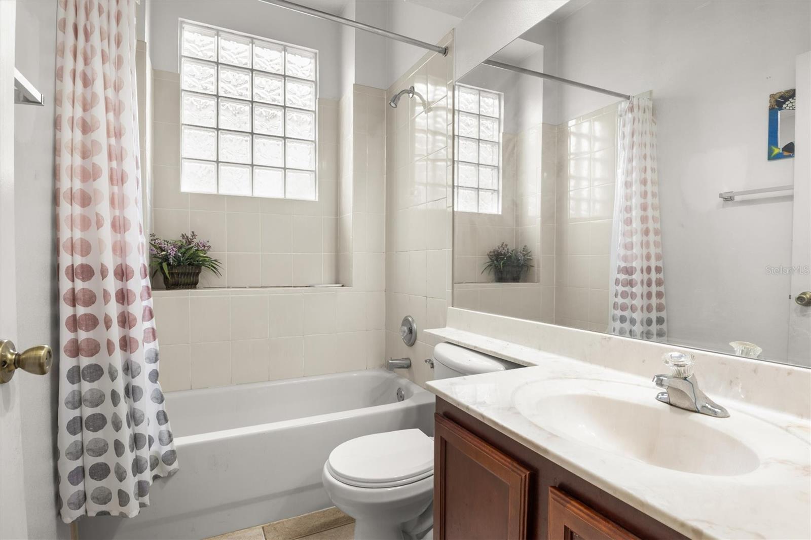 Image 24 of 28 For 428 Coventry Road