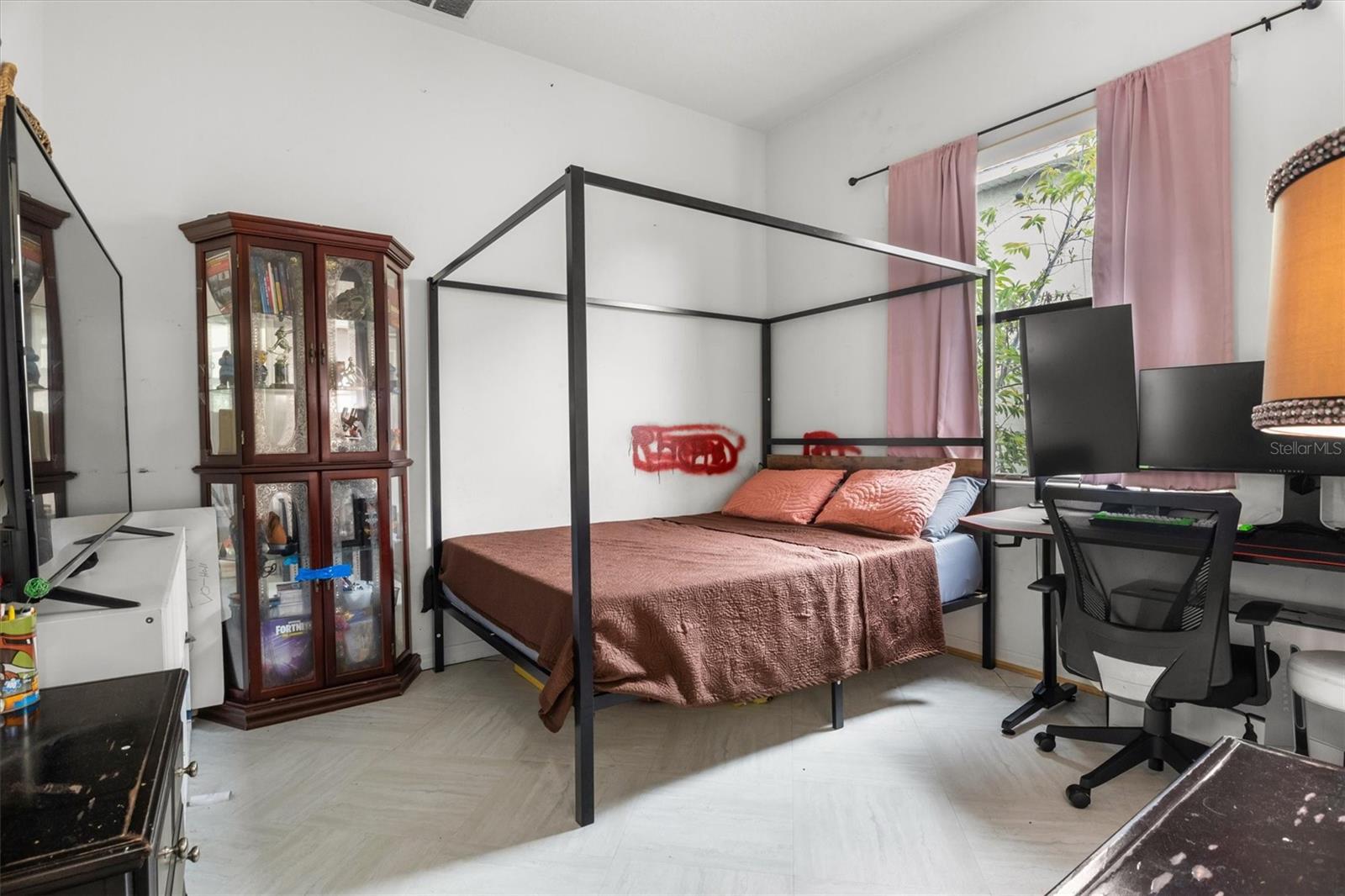 Image 25 of 28 For 428 Coventry Road