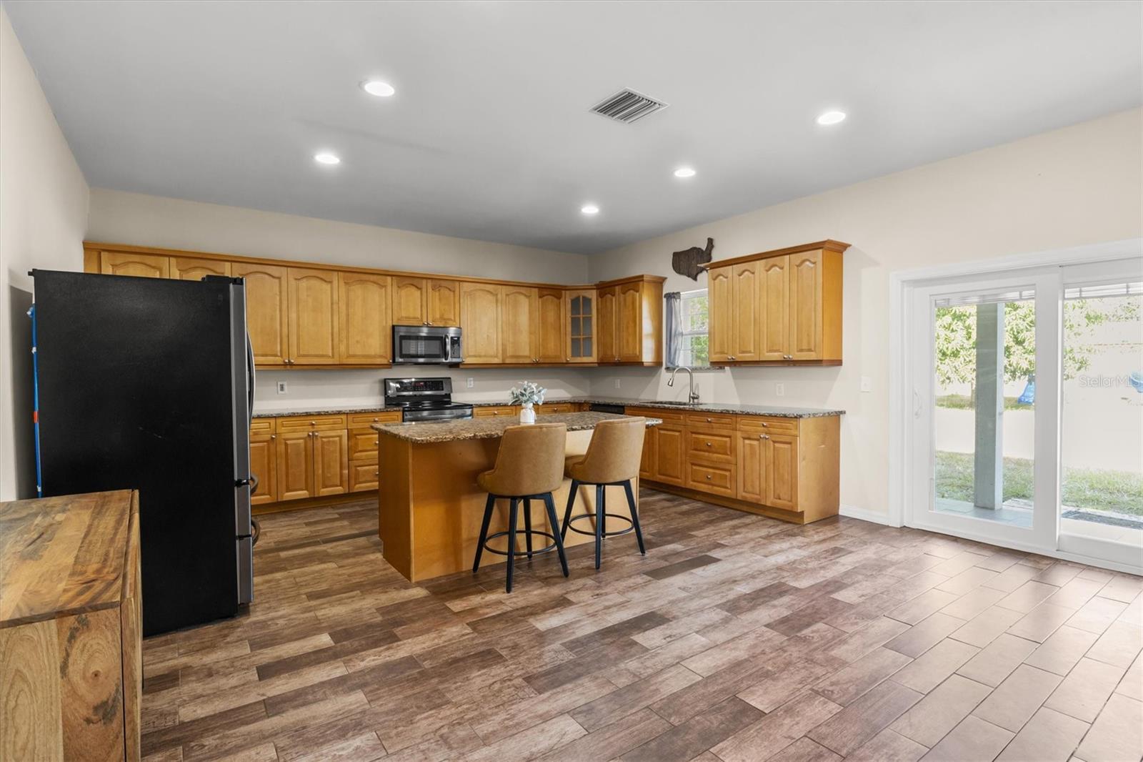 Image 11 of 50 For 4020 Connersville Road