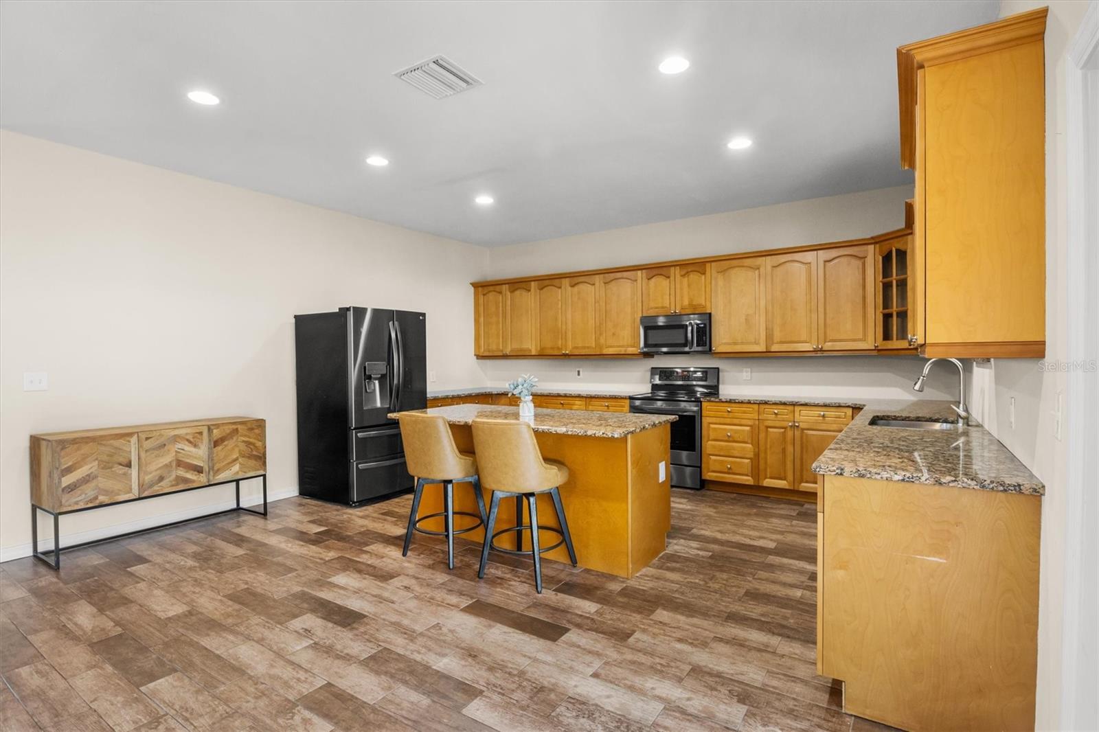 Image 12 of 50 For 4020 Connersville Road