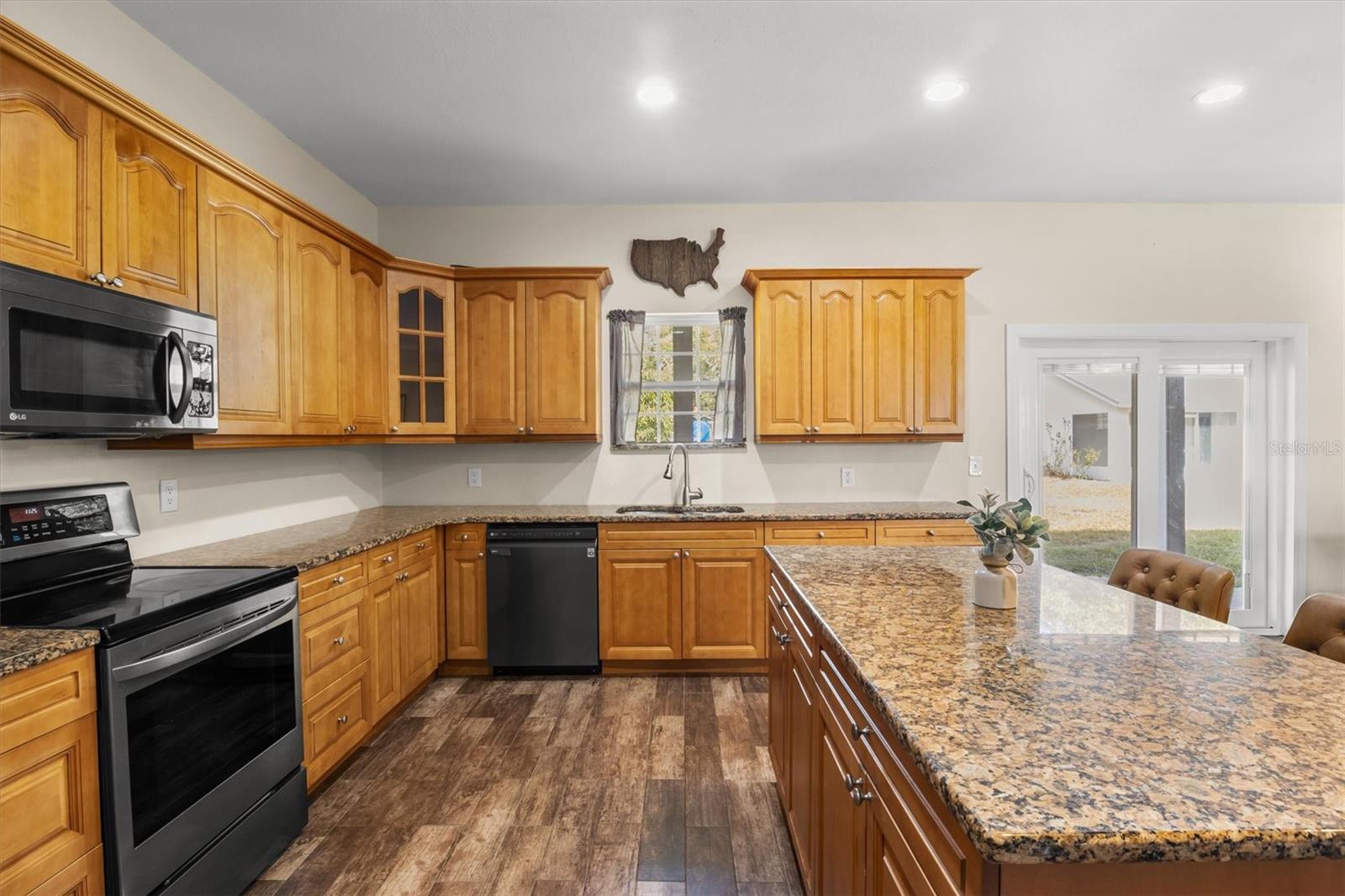 Image 13 of 50 For 4020 Connersville Road