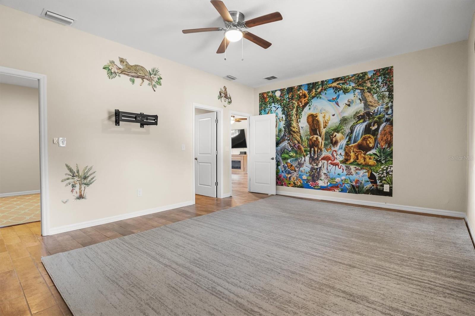 Image 18 of 50 For 4020 Connersville Road