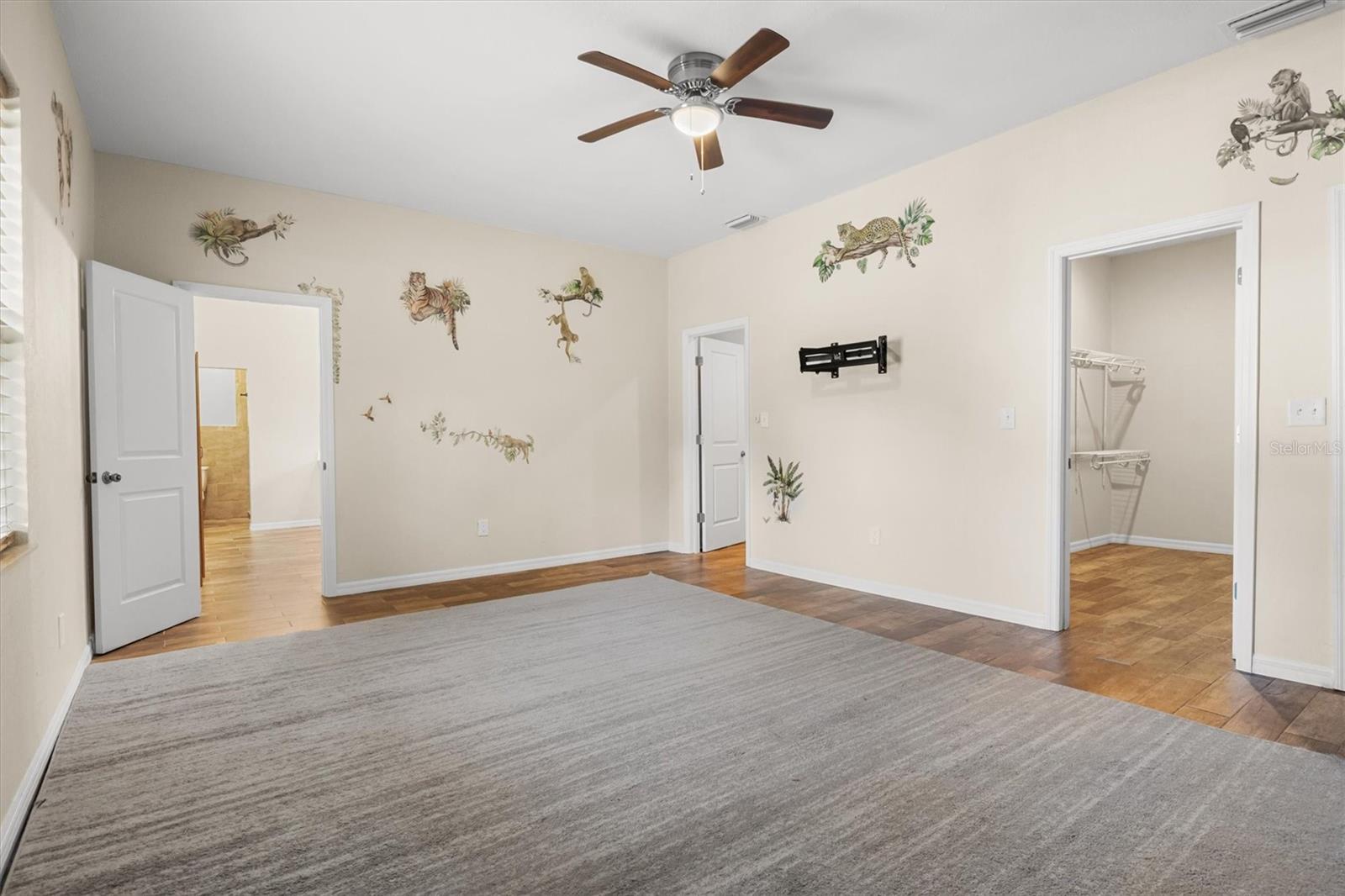 Image 21 of 50 For 4020 Connersville Road