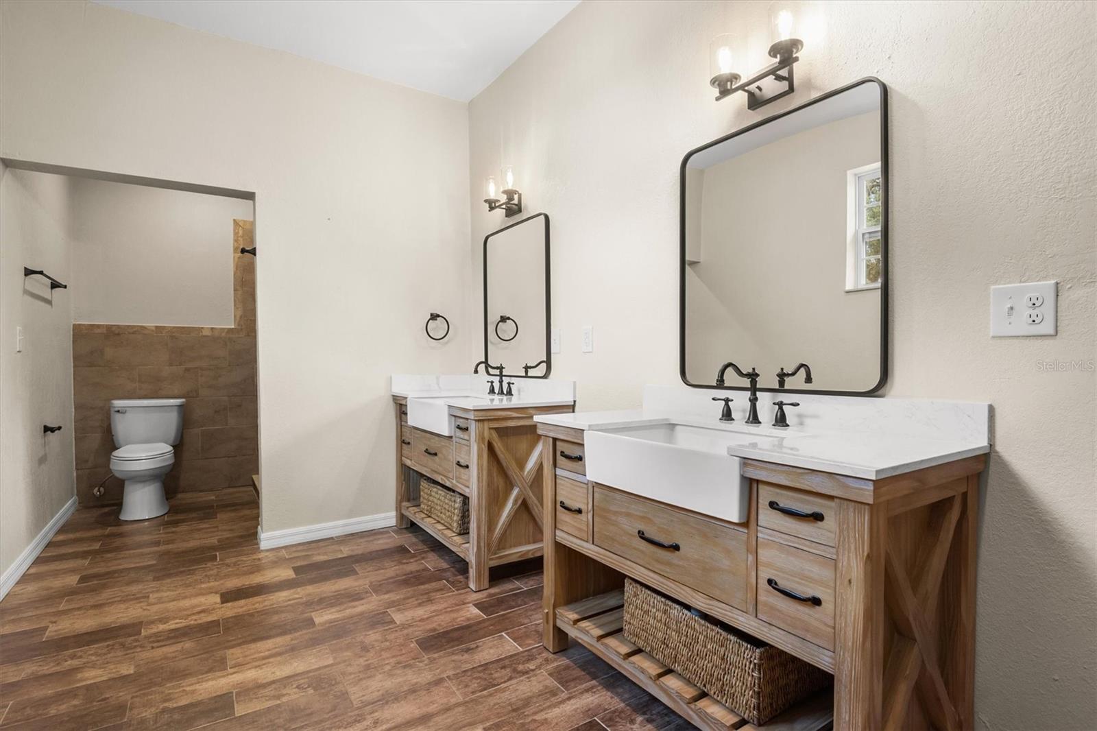 Image 22 of 50 For 4020 Connersville Road