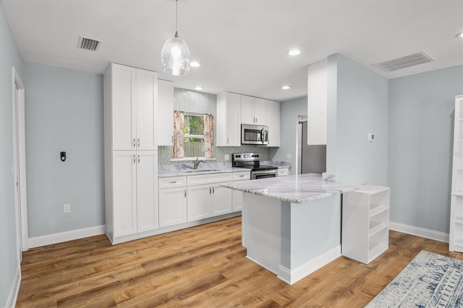 Image 41 of 50 For 4020 Connersville Road