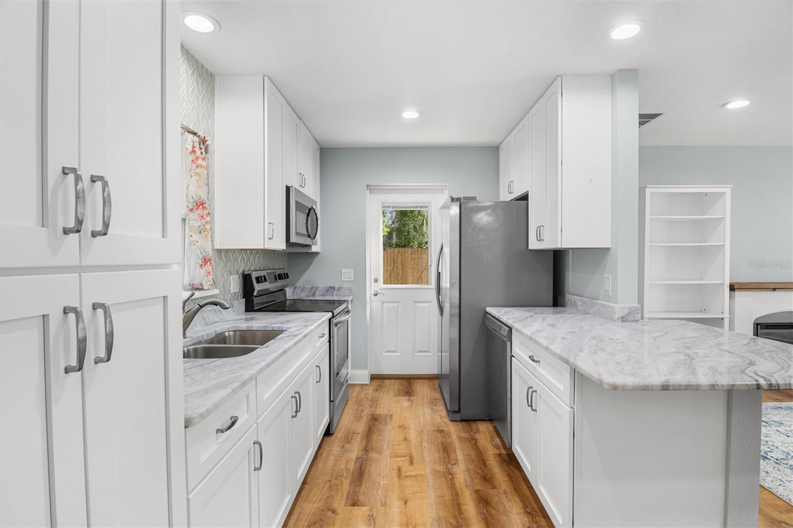 Image 42 of 50 For 4020 Connersville Road