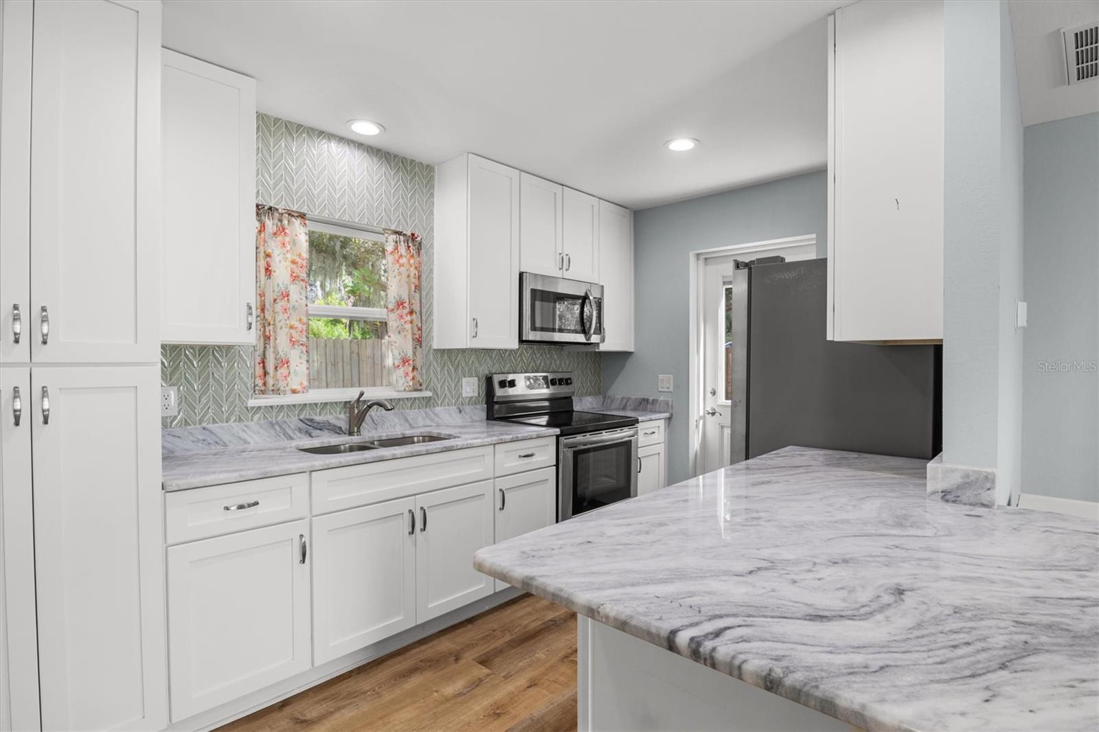 Image 43 of 50 For 4020 Connersville Road