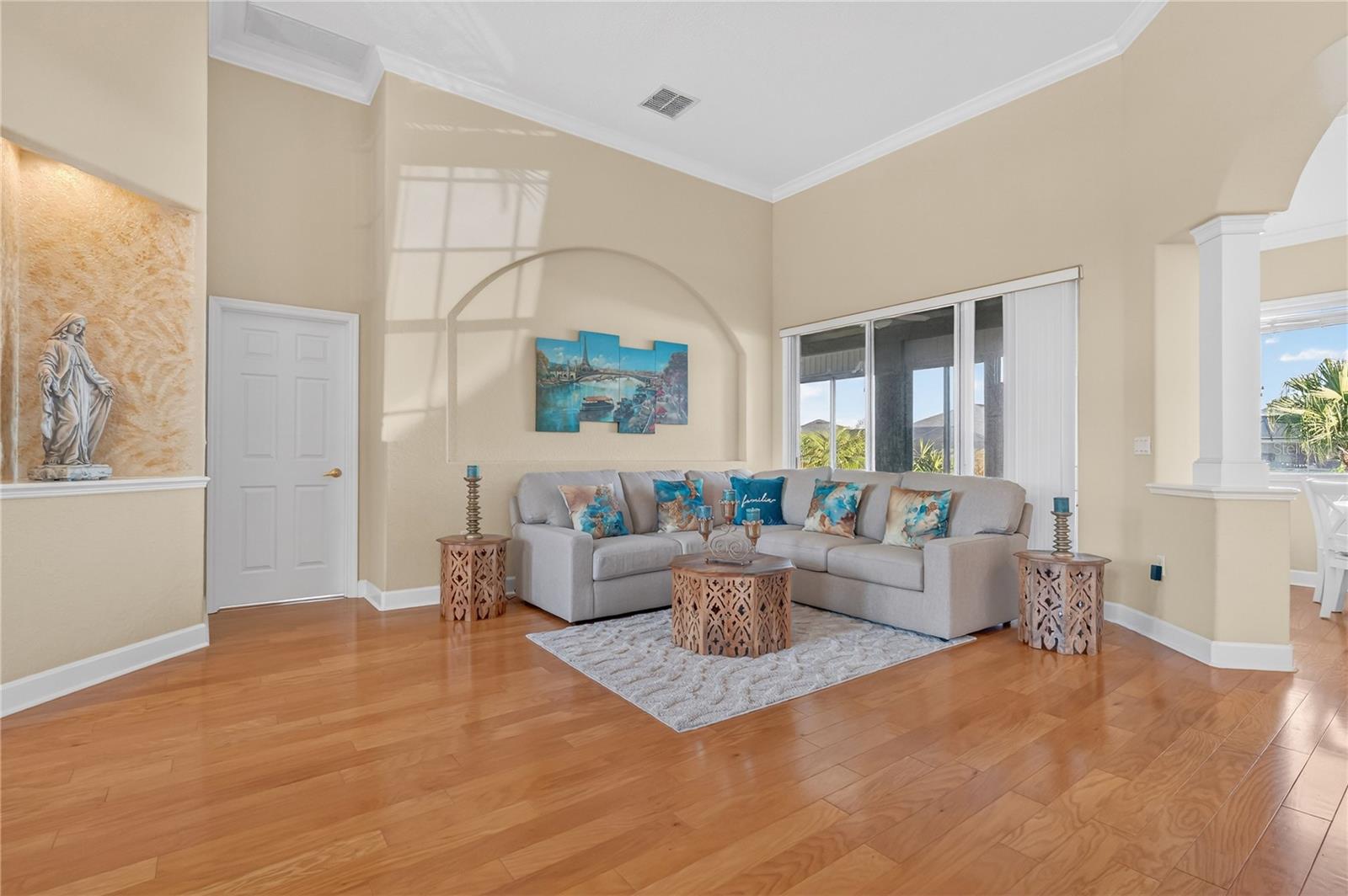 Image 11 of 62 For 6744 Hartsworth Drive