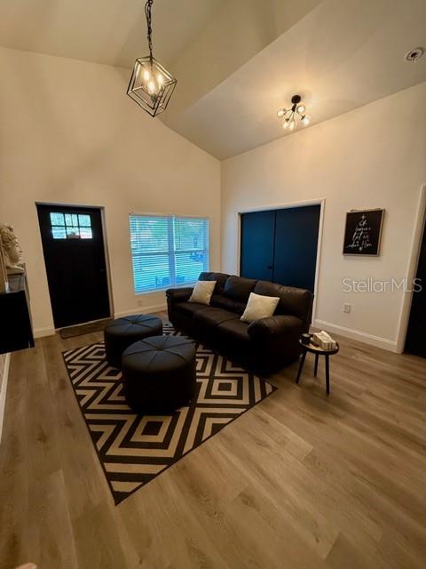 Listing photo id 9 for 1704 Hanna Avenue