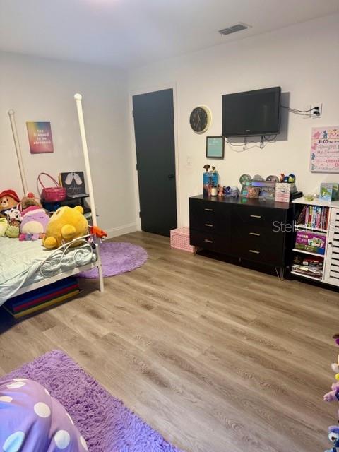 Listing photo id 21 for 1704 Hanna Avenue