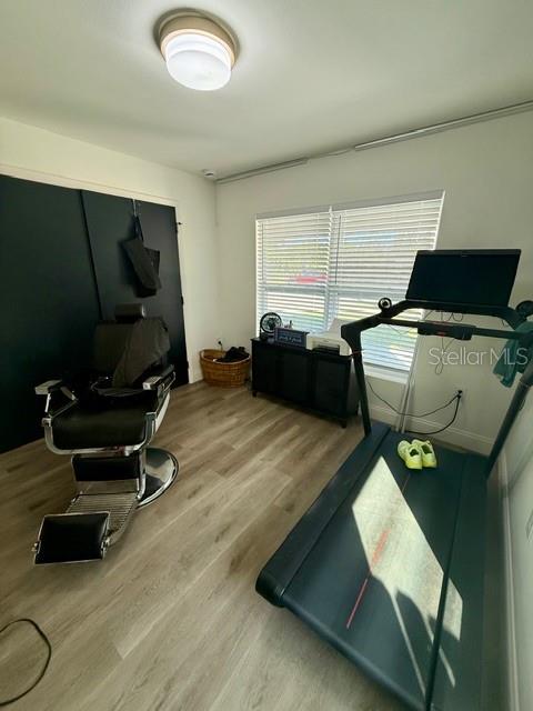 Listing photo id 30 for 1704 Hanna Avenue