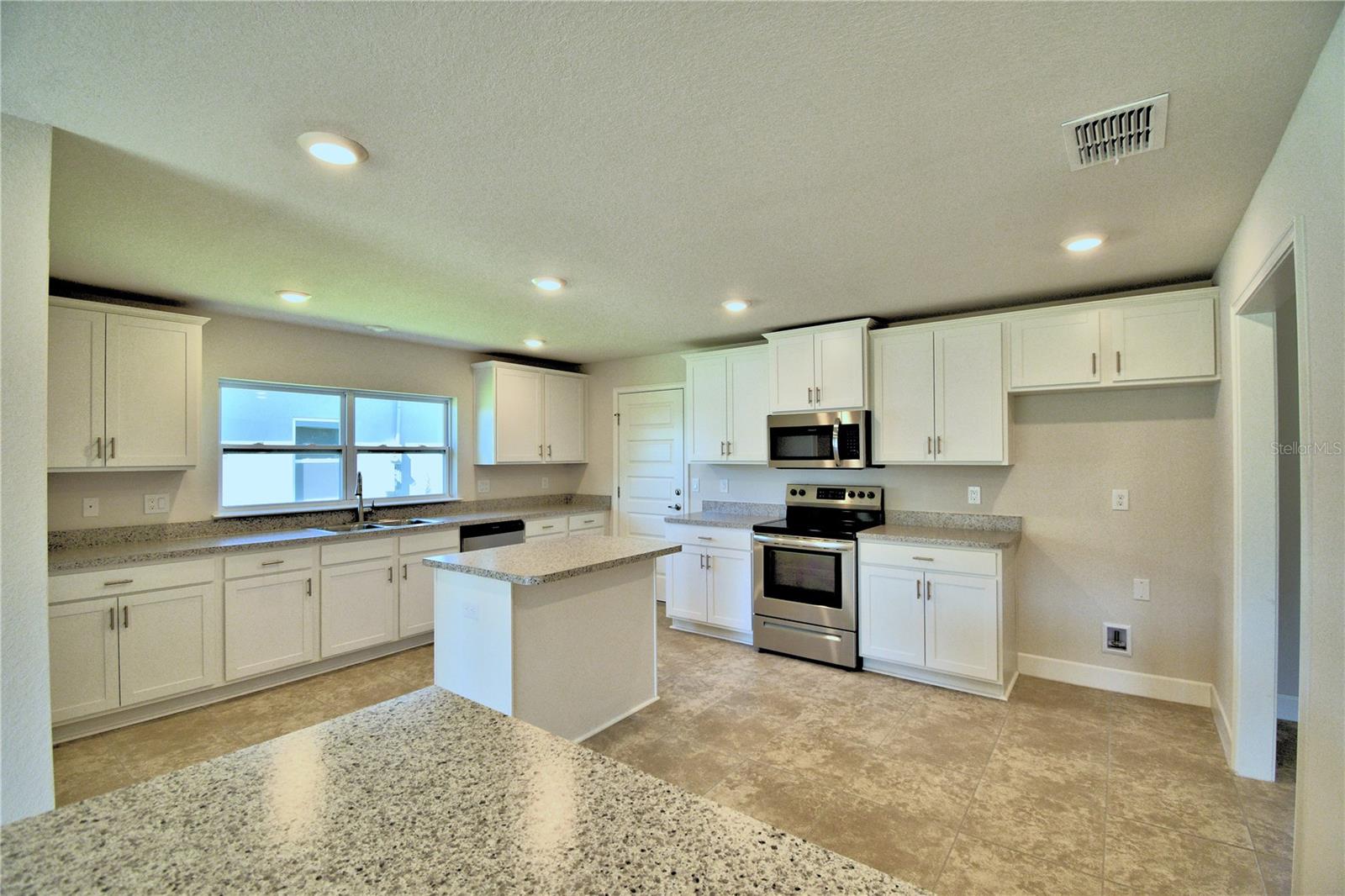 Image 18 of 63 For 4406 Juneberry Drive