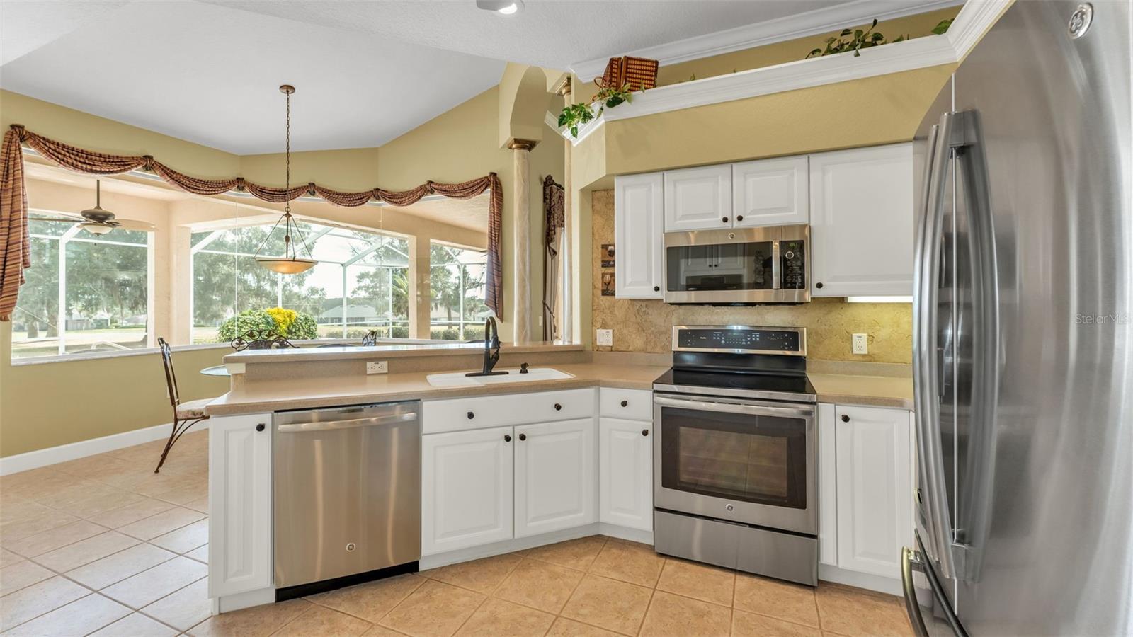 Image 16 of 71 For 2767 Huntington Hills Drive