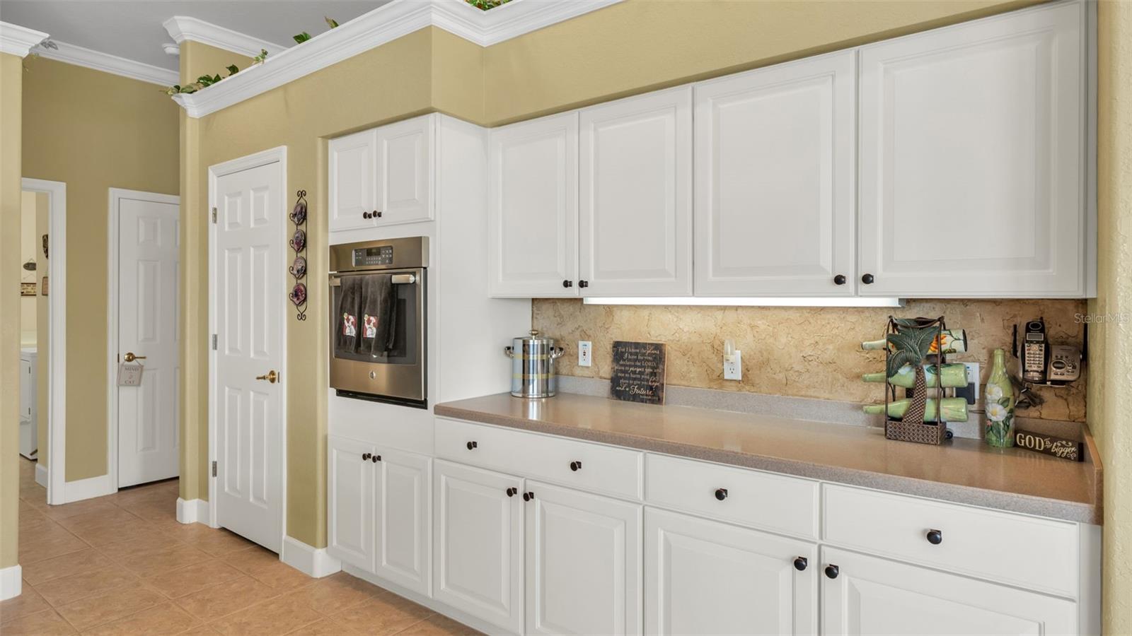 Image 17 of 71 For 2767 Huntington Hills Drive