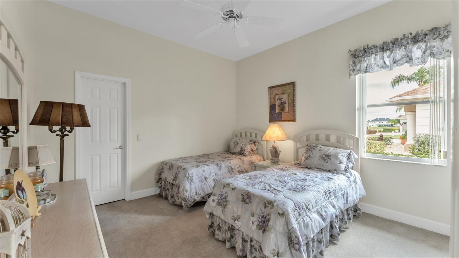 Image 37 of 71 For 2767 Huntington Hills Drive