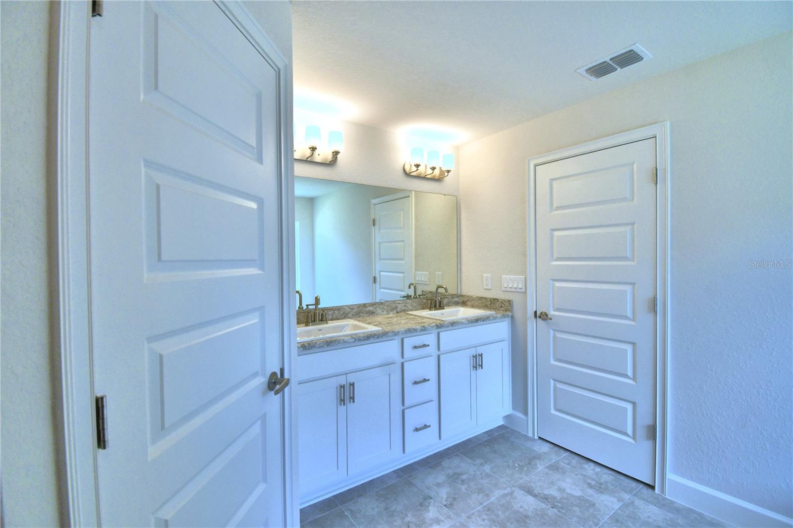 Image 5 of 40 For 4434 Juneberry Drive