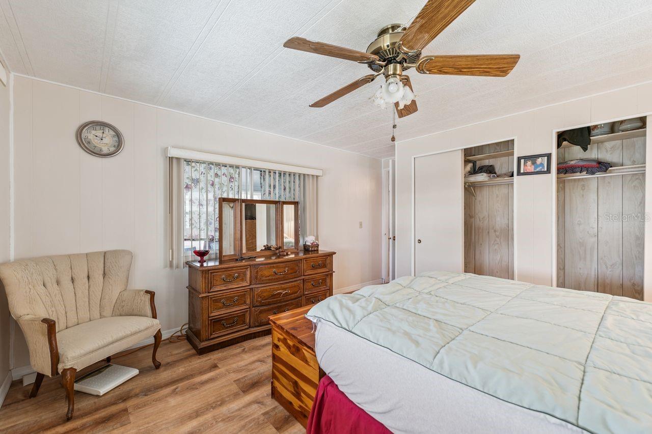 Image 14 of 32 For 6756 Kensington Drive Ne