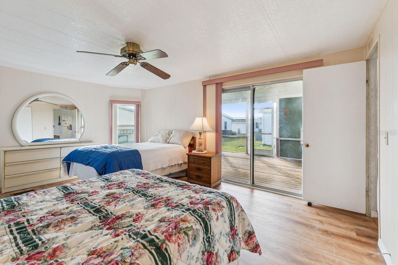 Image 20 of 32 For 6756 Kensington Drive Ne