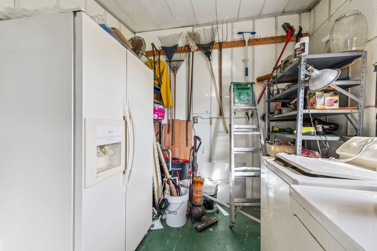 Image 23 of 32 For 6756 Kensington Drive Ne