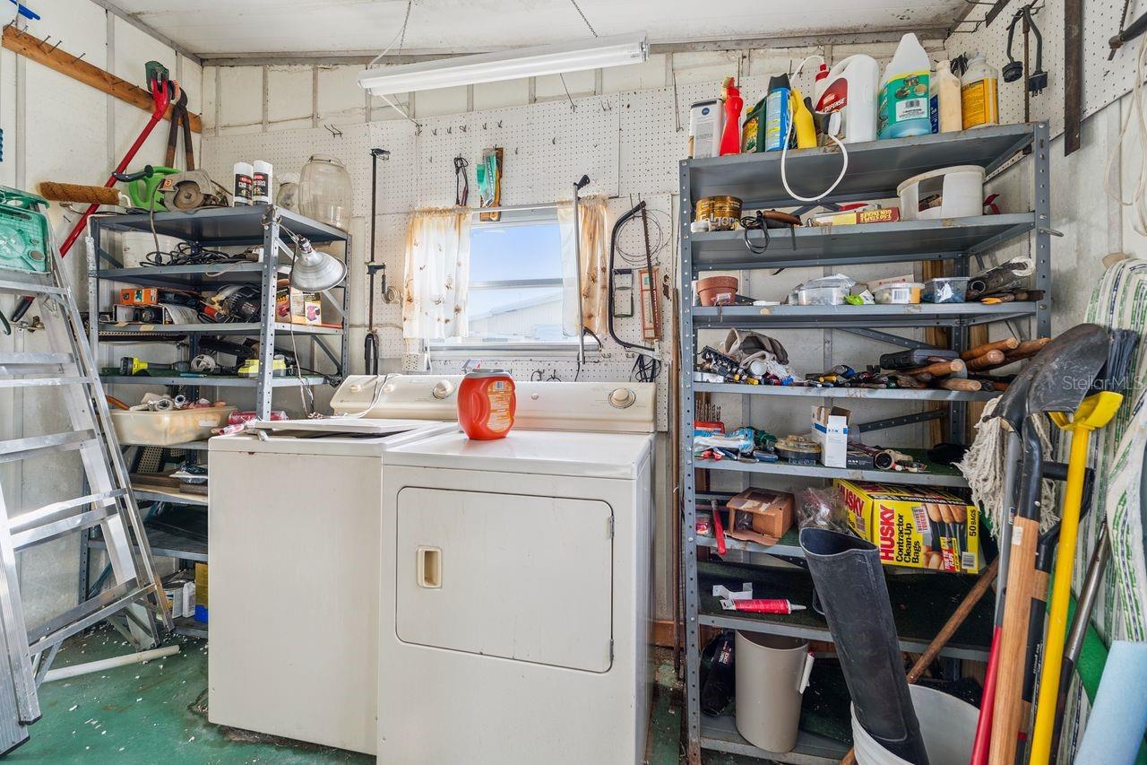 Image 24 of 32 For 6756 Kensington Drive Ne