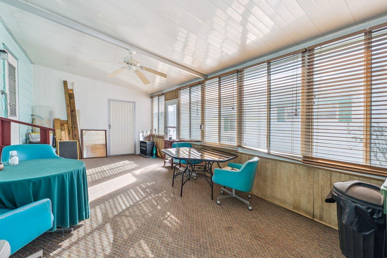 Image 27 of 32 For 6756 Kensington Drive Ne