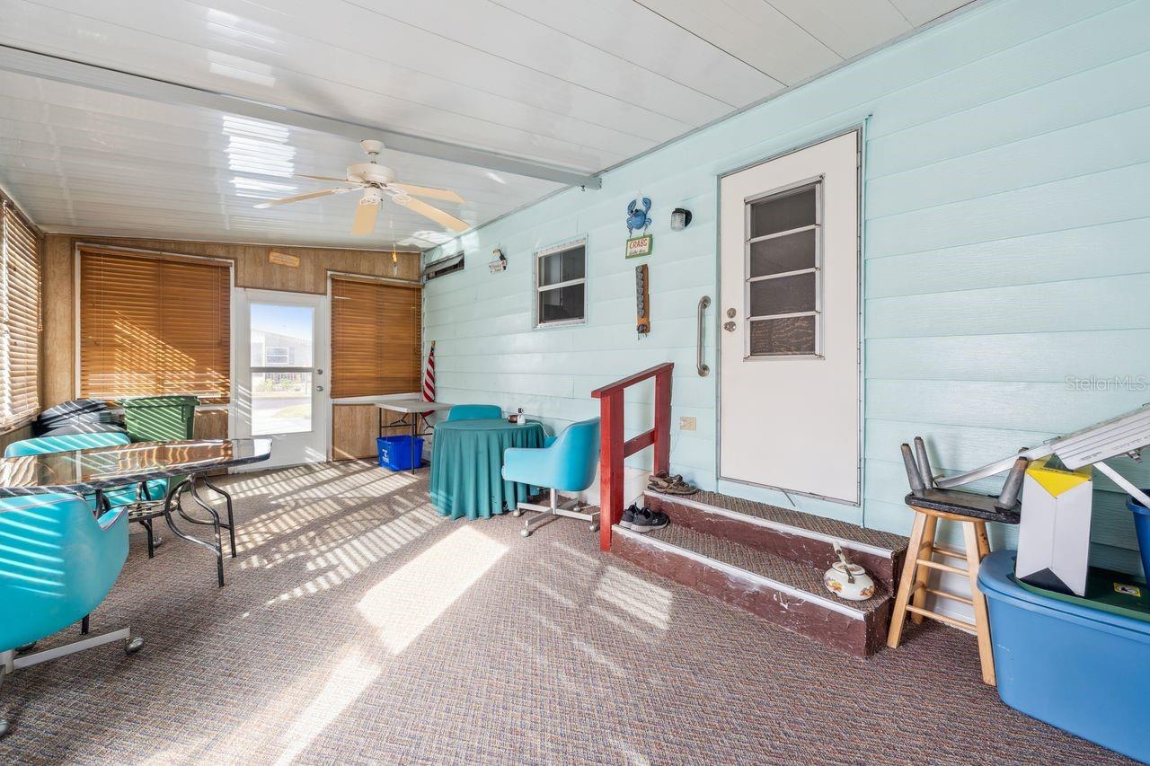 Image 28 of 32 For 6756 Kensington Drive Ne